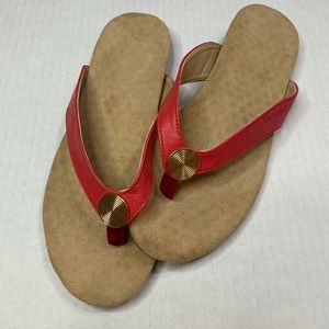 VIONIC SANDALS FLIP FLOPS NEW WITHOUT TAGS